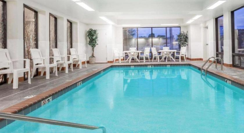 Days Inn Springfield South Esterno foto