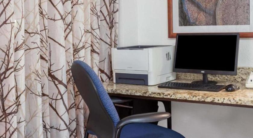 Days Inn Springfield South Esterno foto
