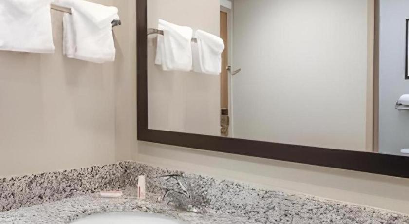 Days Inn Springfield South Esterno foto